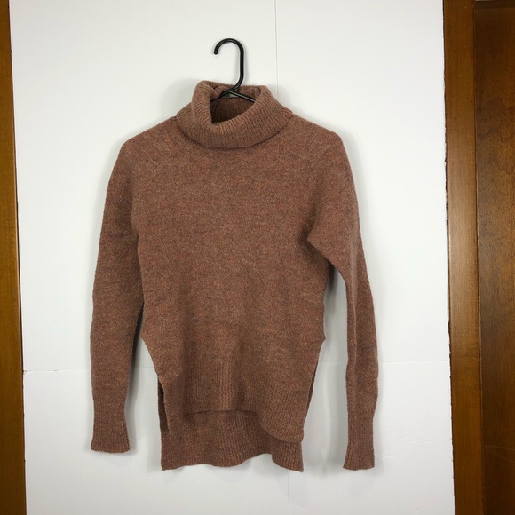Aritzia Sweaters - Aritzia’s Wilfred Free wool turtleneck Sz XS